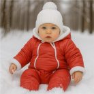 Téli kezeslábas kapucnival és fülekkel New Baby Pumi red raspberry