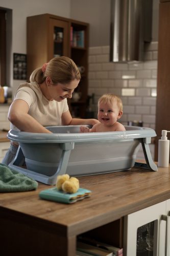 Összecsukható műanyag babakád Tega Baby blue